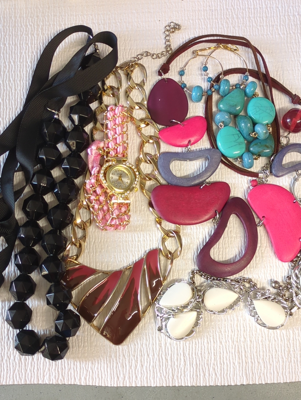 ❤️3/$10❤️R60 Fashion Resin, Wood Acrylic and Metallic Statement Necklaces